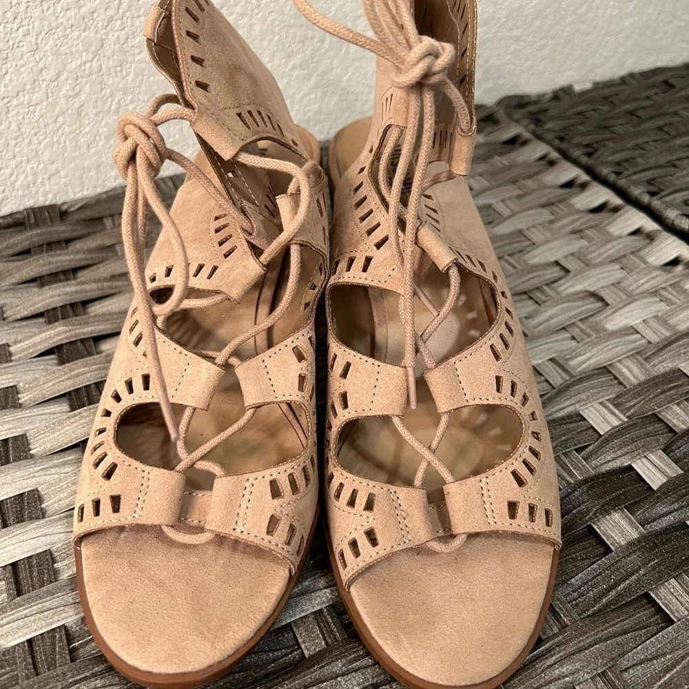 Y2K Mossimo Laceup Heels - Picture 3 of 8